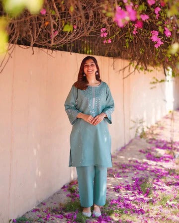 Elegant Green Kurta Pant Set for Women  Casual & Festive Wear
