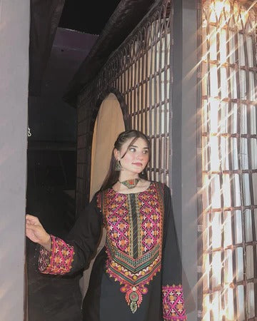 Elegant Black Embroidered Kurta Set for Women Premium Ethnic Wear
