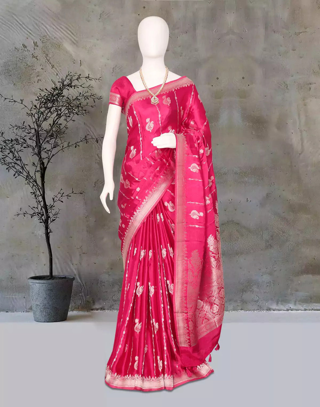 Festival Wear Pink Color Soft Silk Saree