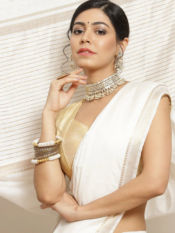 Festival Wear White Color Soft Silk Handloom Saree