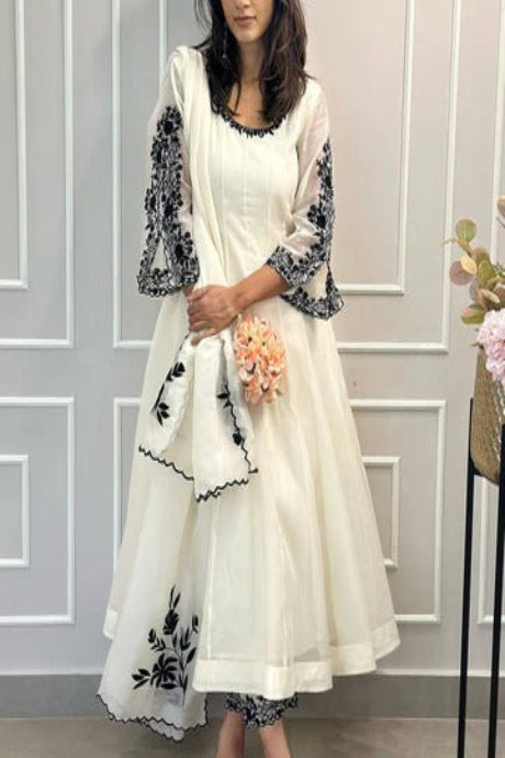Elegant White Embroidered Anarkali Kurti Set for Women