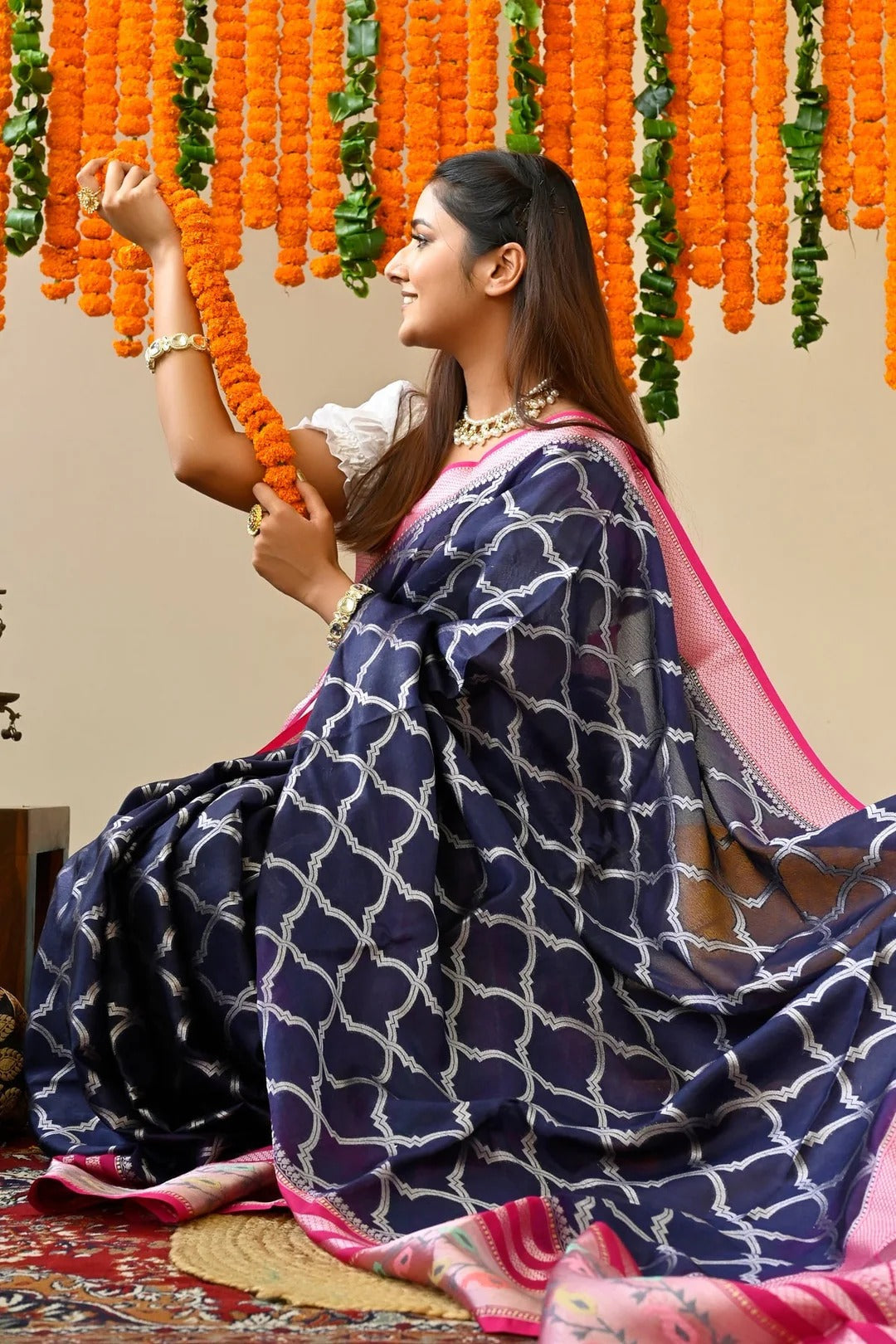 Wedding Wear Blue And Pink Color Soft Silk Handloom Saree