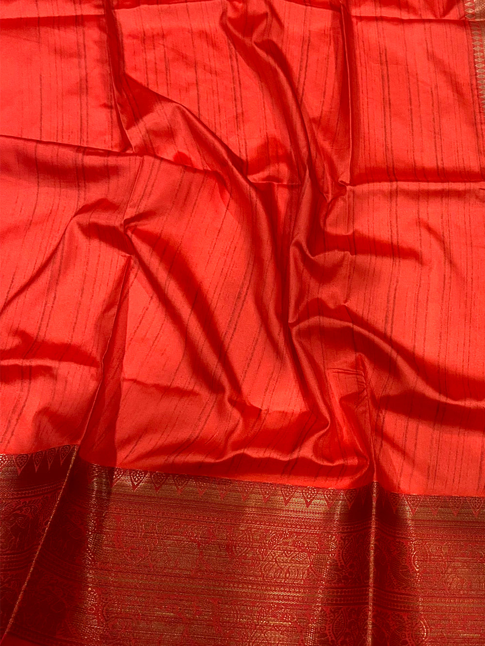 Wedding Wear Elegant Red Color Soft Silk Saree