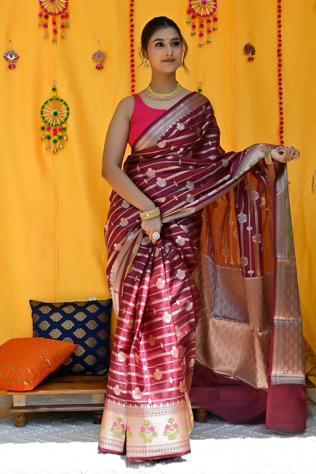 Wedding Wear Maroon And Gold Color Soft Silk Handloom Saree