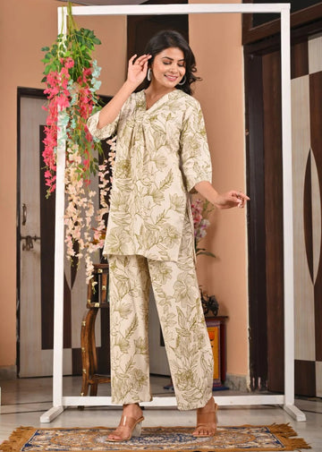 Cream & Olive Floral Printed Kurta Pant Co Ord Set