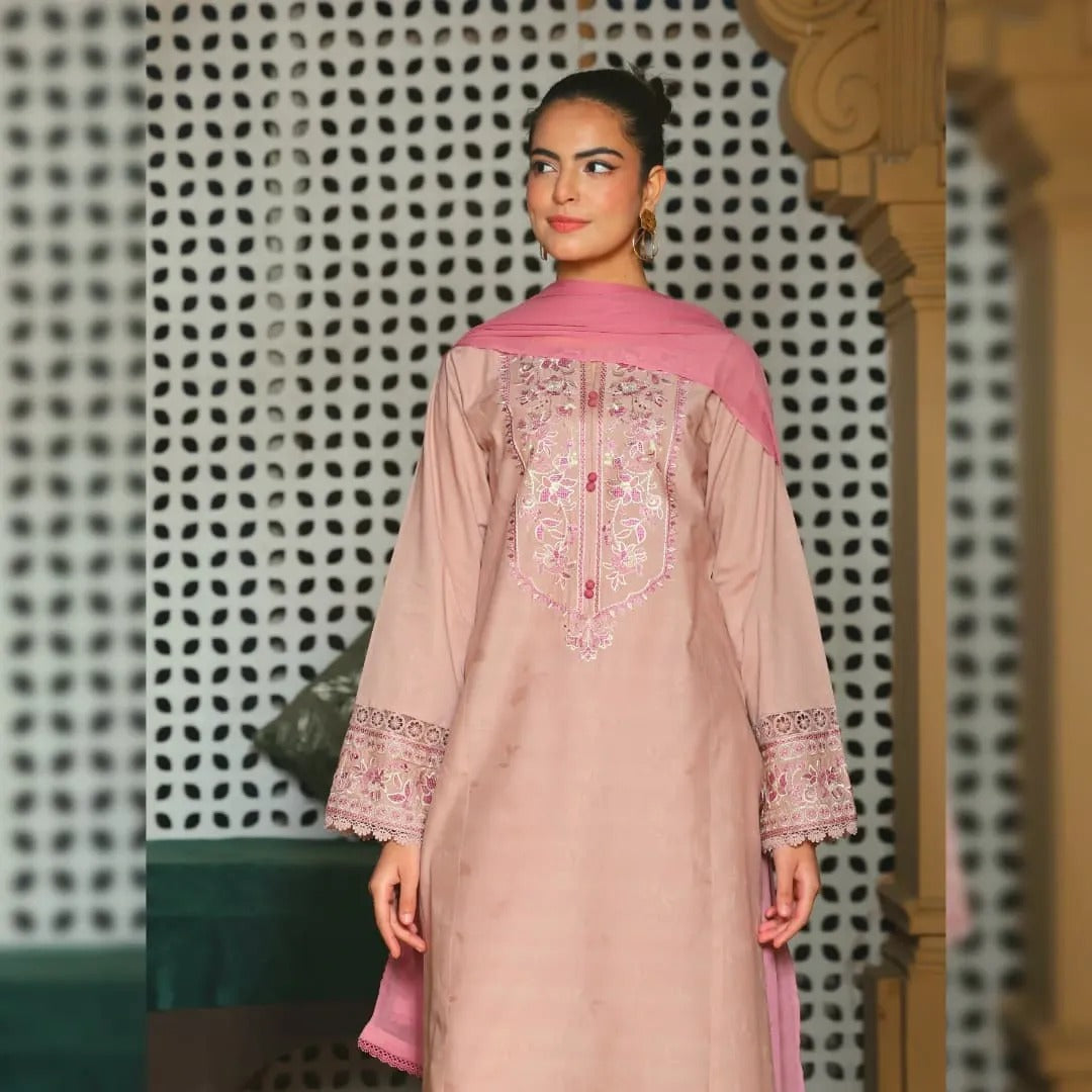 Women’s Peach Embroidered Kurta Pant Dupatta Set
