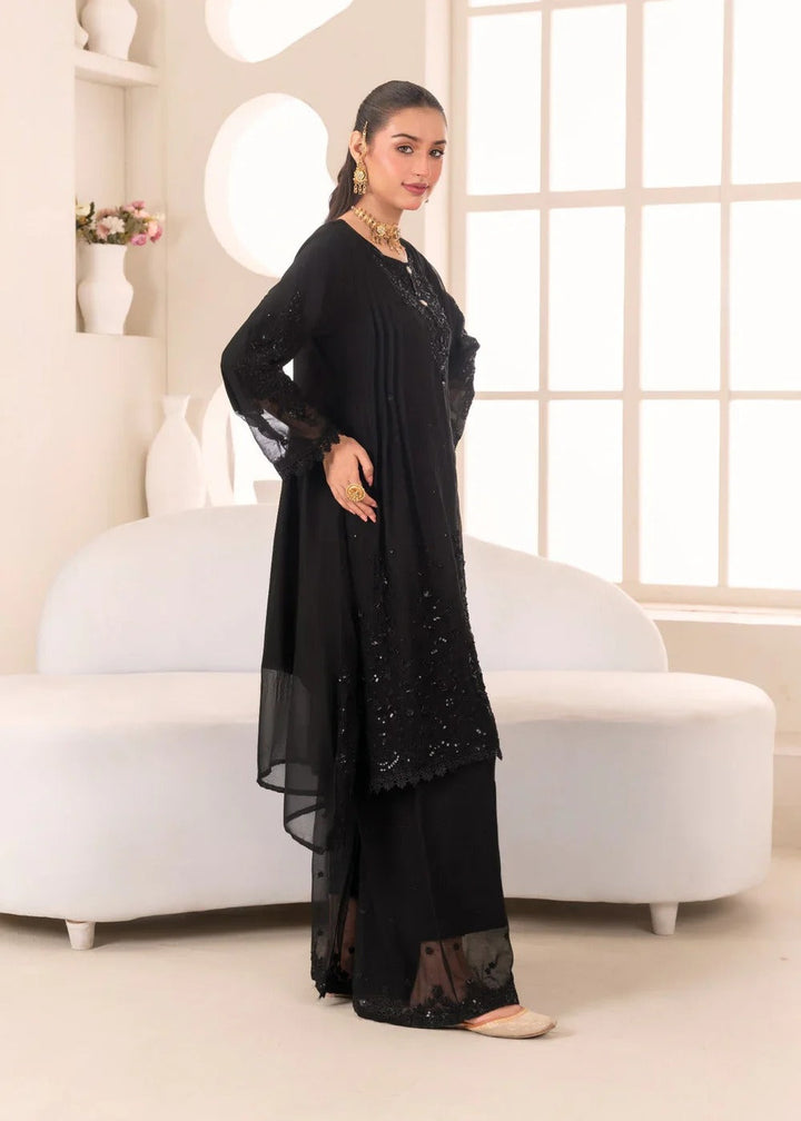 Women’s Black Embroidered Kurta Pant Dupatta Set