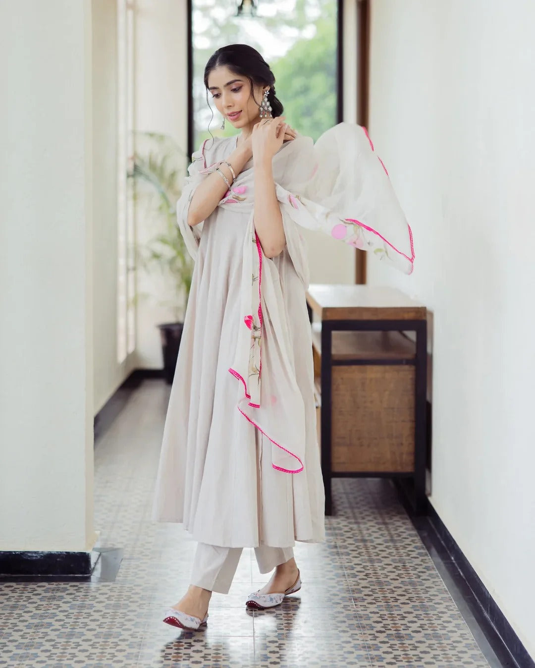 Stylish White Embroidered Kurti with Dupatta Modern Traditional Fashion