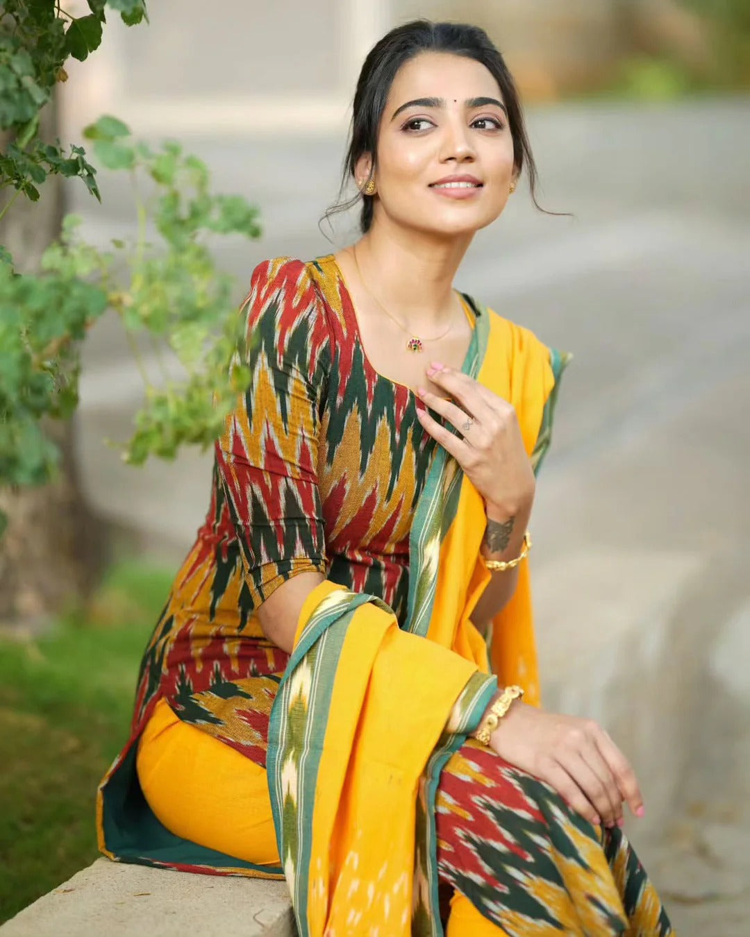 Women’s Multicolor Ethnic Dress Elegant Festive Outfit