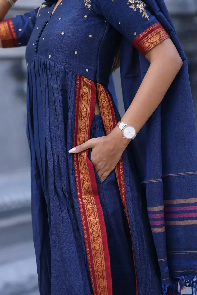Premium Blue Saree with Contrast Pallu Modern Indian Fashion