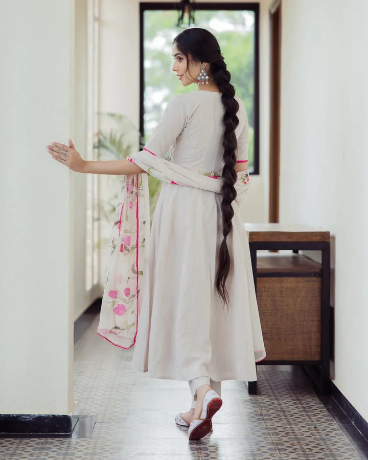 Stylish White Embroidered Kurti with Dupatta Modern Traditional Fashion