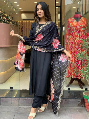 Black Solid Kurta Pant Set with Floral Printed Dupatta