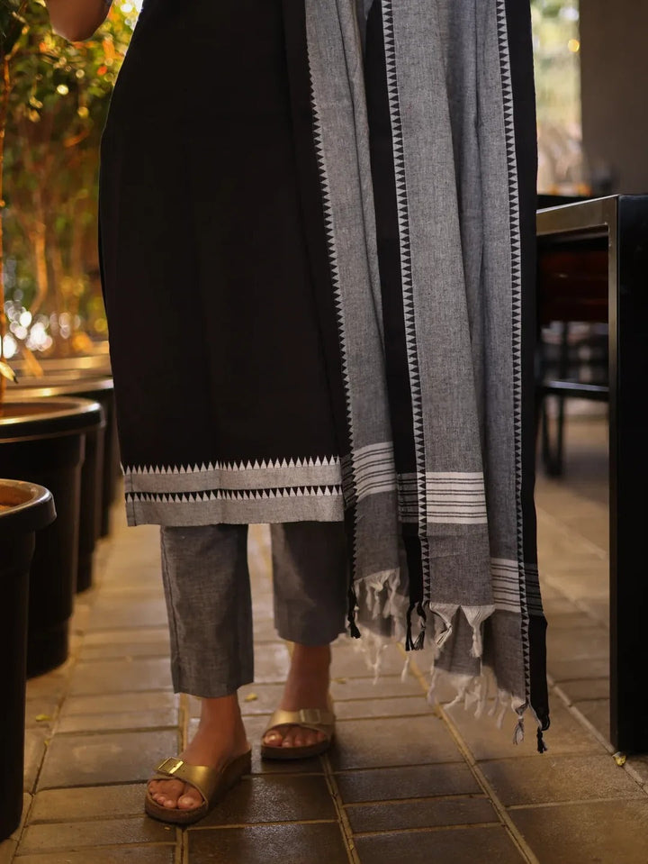 Elegant Grey Saree for Women Premium Traditional Wear