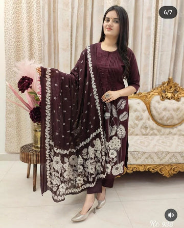 Wine Purple Printed Kurta Set with Floral Dupatta & Straight Pants