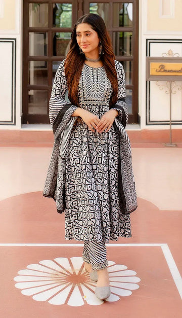 Black & White Ethnic Printed Kurta Pant Set with Dupatta