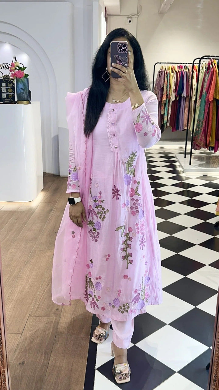 Elegant Pink Floral Kurta Set for Women Premium Ethnic Wear