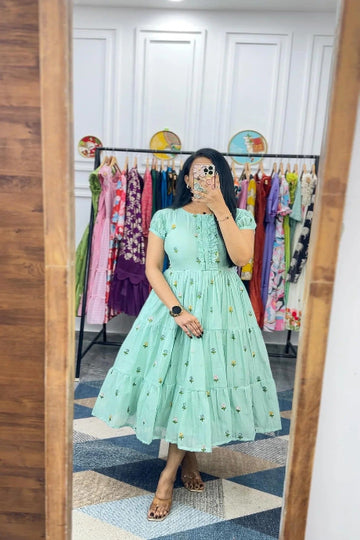 Mint Green Floral Printed Tiered Maxi Dress with Puff Sleeves