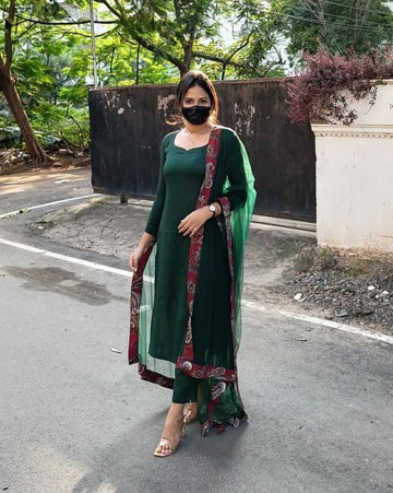 Dark Green Solid Kurta Set with Printed Dupatta