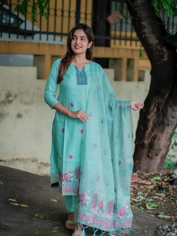 Sea Green Kurta Pant Set with Floral Butti & Printed Dupatta