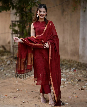Maroon Handloom Kurta Pant Set with Zari Border Dupatta