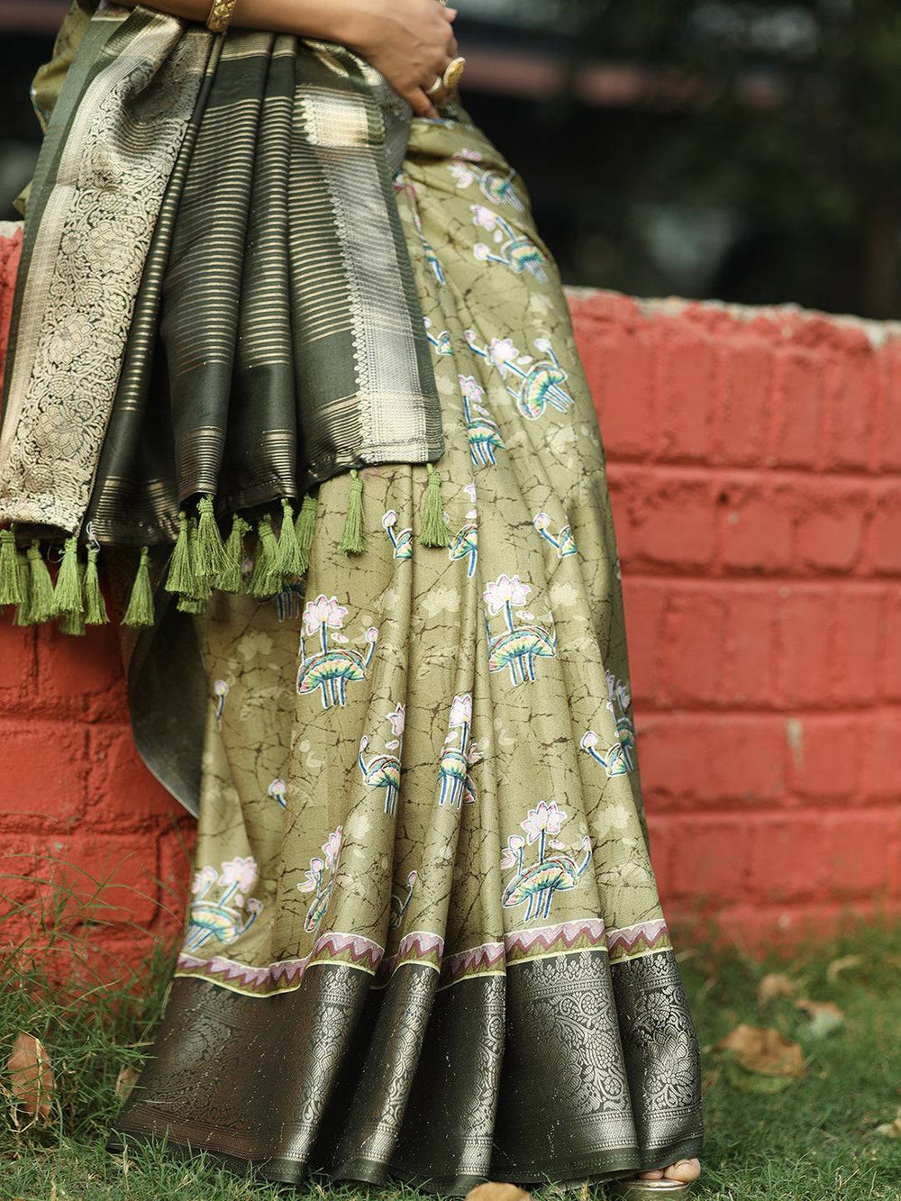 Olive Green Banarasi Soft Silk Saree with Floral Weaving & Rich Zari Pallu