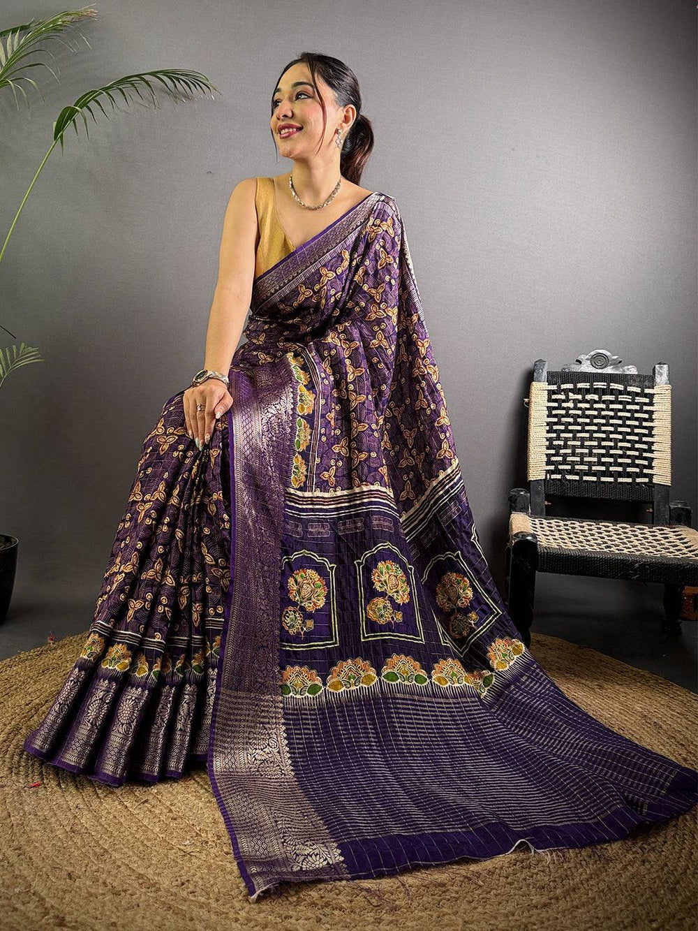 Purple Soft Silk Saree with Traditional Floral Weaving & Silver Zari Pallu