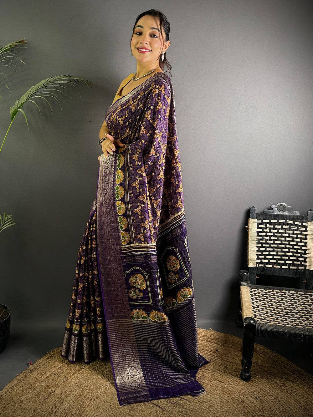 Purple Soft Silk Saree with Traditional Floral Weaving & Silver Zari Pallu
