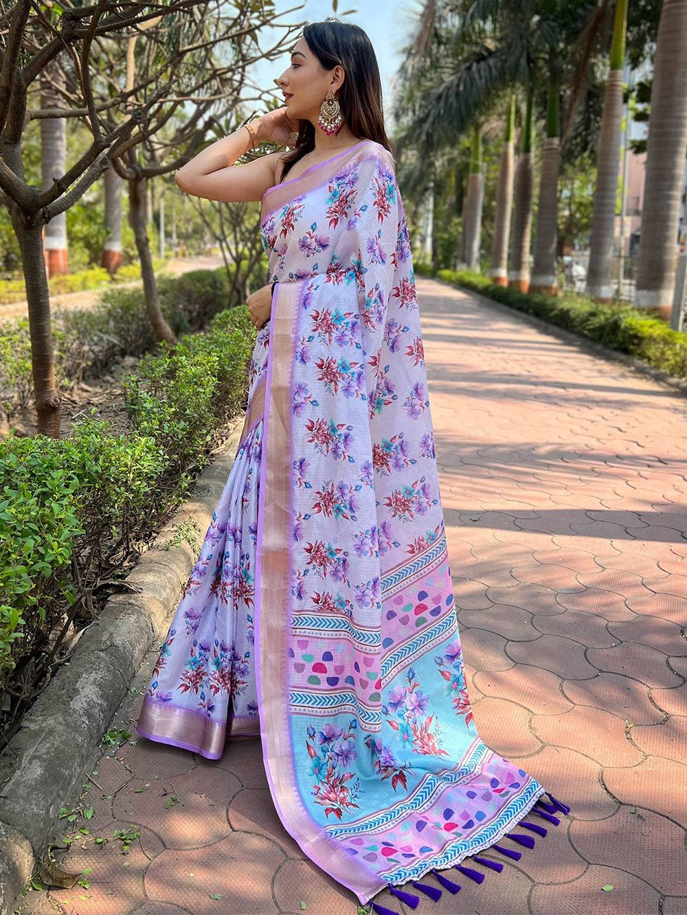 Lavender Linen Soft Silk Saree with Floral Print & Pastel Multicolor Pallu