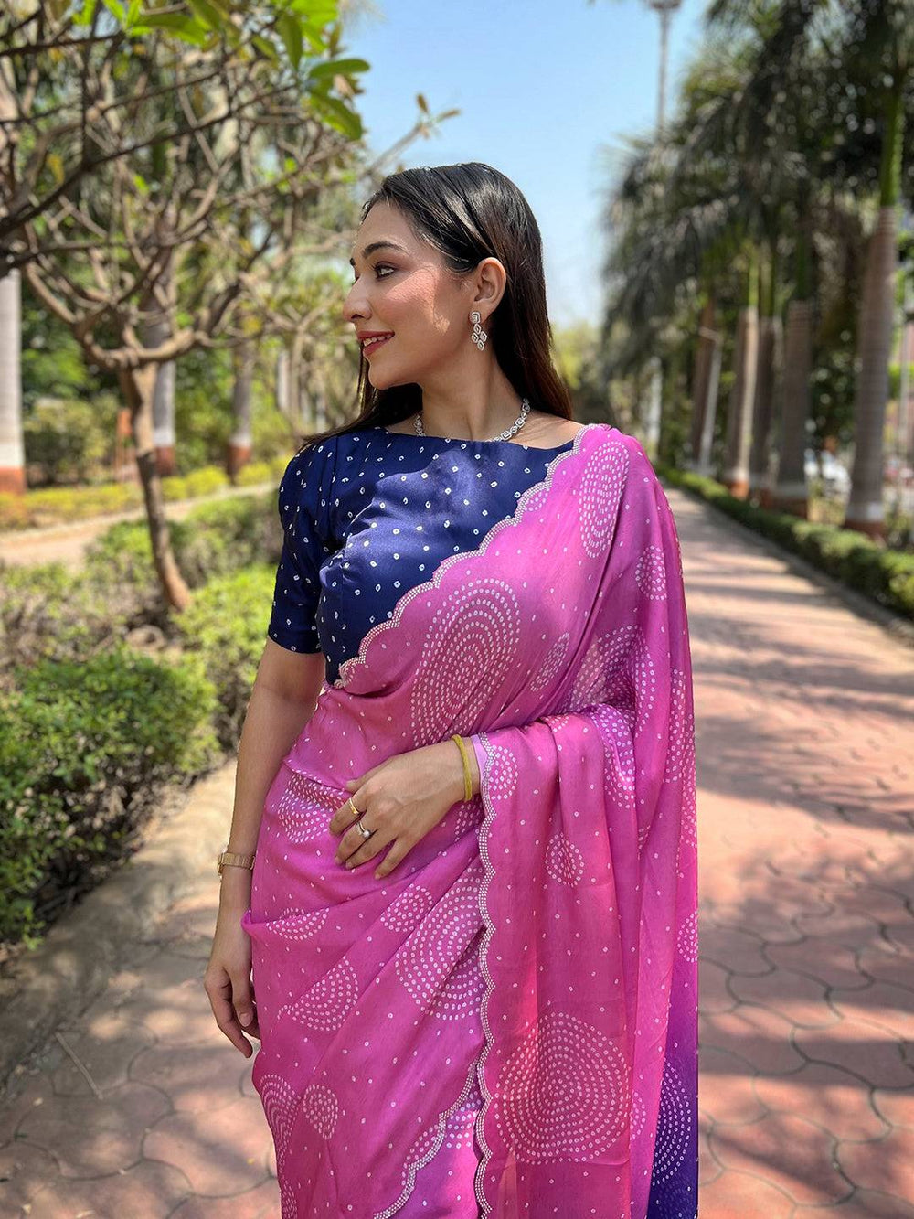Pink to Navy Blue Ombre Bandhani Printed Saree