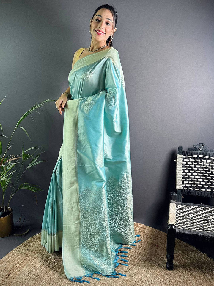 Elegant Minimal Weave Saree with Subtle Self Embroidery & Classic Border