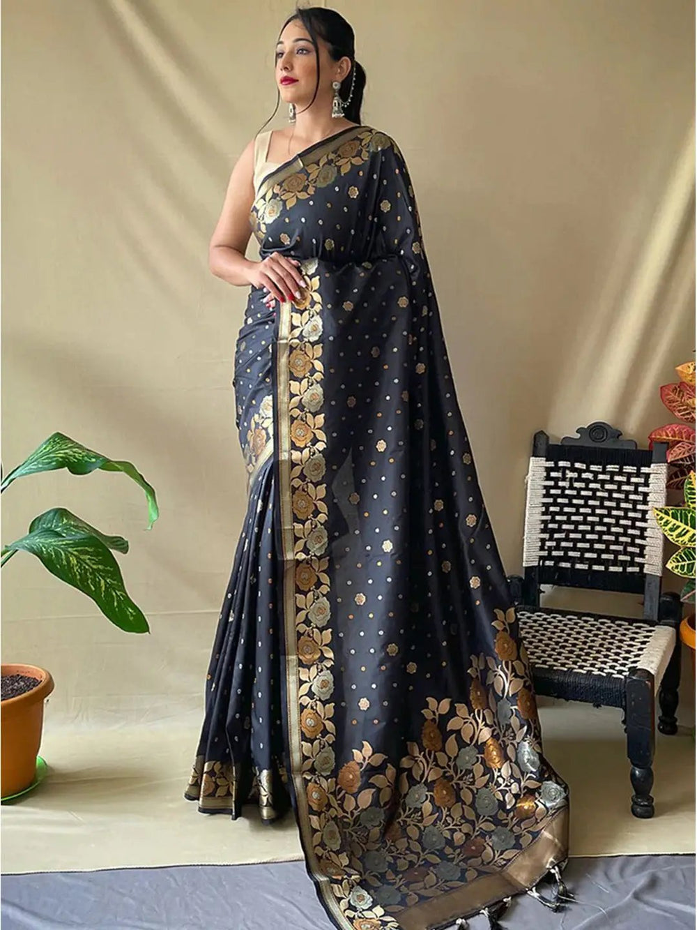 Black Soft Silk Saree with Gold Zari Floral Border & Butta Weaving