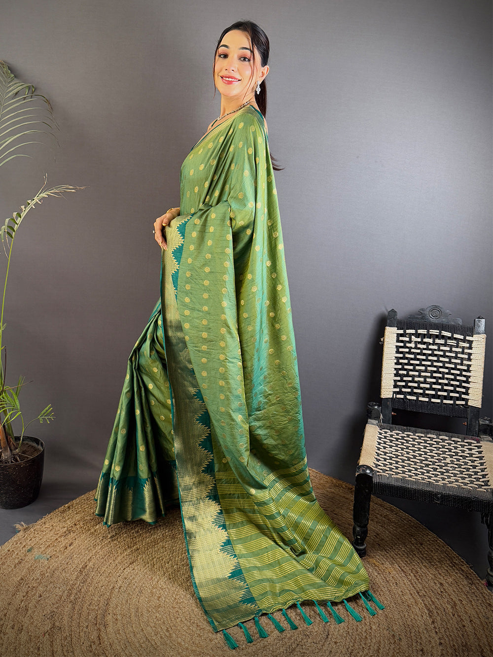 Green Soft Silk Banarasi Saree with Gold Zari Weaving & Contrast Teal Border